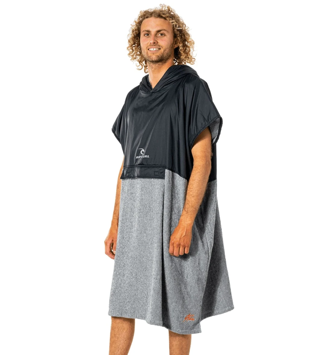 Rip Curl Men's Viral Anti-Series Hood Towel 3 Rip Curl Men's Viral Anti-Series Hood Towel - Image 2