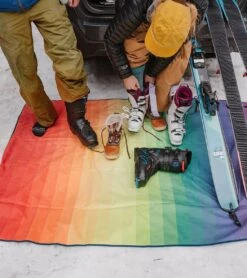 Rumpl Everywhere Mat -Splash Essentials 7423251742888 rainbowfade 9a