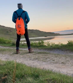 30L Wild Swim Bag -Splash Essentials 7502994079912 black 6a