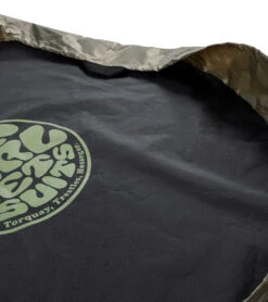 Rip Curl Men's Surf Series Change Mat -Splash Essentials 7514913407144 black 2a