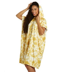 Rip Curl Women's Classic Surf Changing Poncho -Splash Essentials 7514954334376 mustard 4a