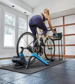 TACX Boost Bundle -Splash Essentials 7608144822440 blueblack 5a